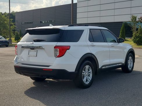 Used 2020 Ford Explorer XLT RWD image 5