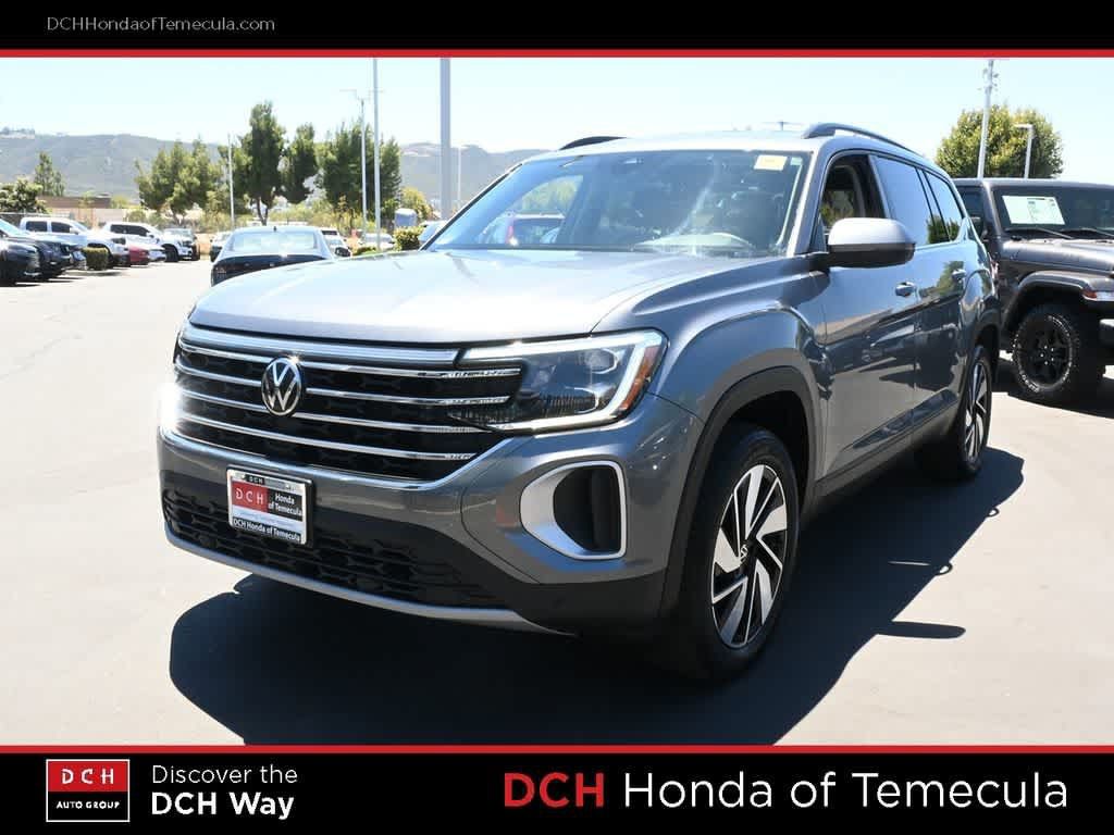 Used 2024 Volkswagen Atlas SE FWD image 1
