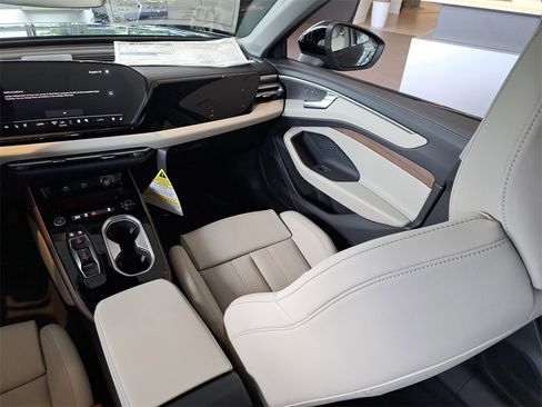 New 2026 Audi A6 Premium Plus image 25