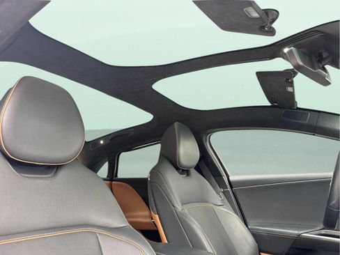 Used 2023 Lucid Air Touring AWD/4WD image 16