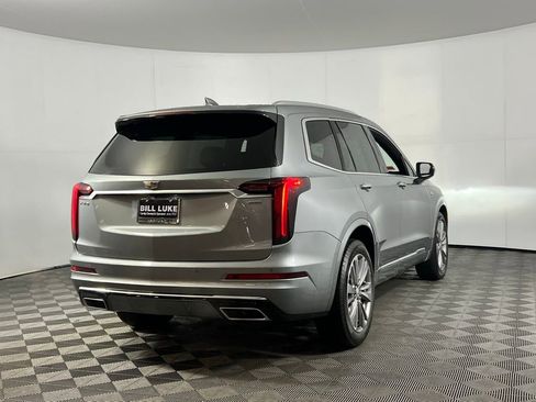 Used 2025 Cadillac XT6 Premium Luxury image 13