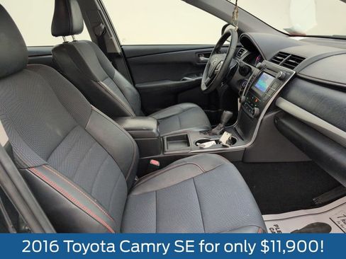 Used 2016 Toyota Camry SE image 15