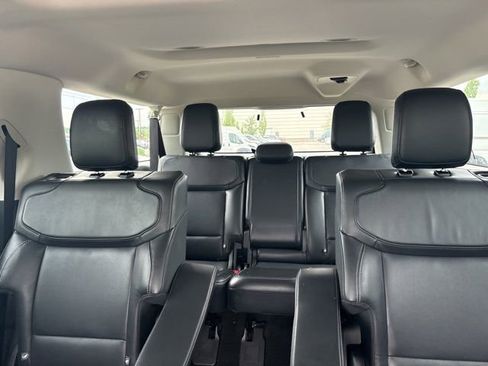 Used 2025 Ford Expedition Max Platinum AWD/4WD image 39