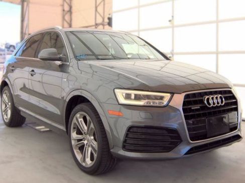 Used 2018 Audi Q3 2.0T Premium Plus w/ Premium Plus Package AWD/4WD image 4