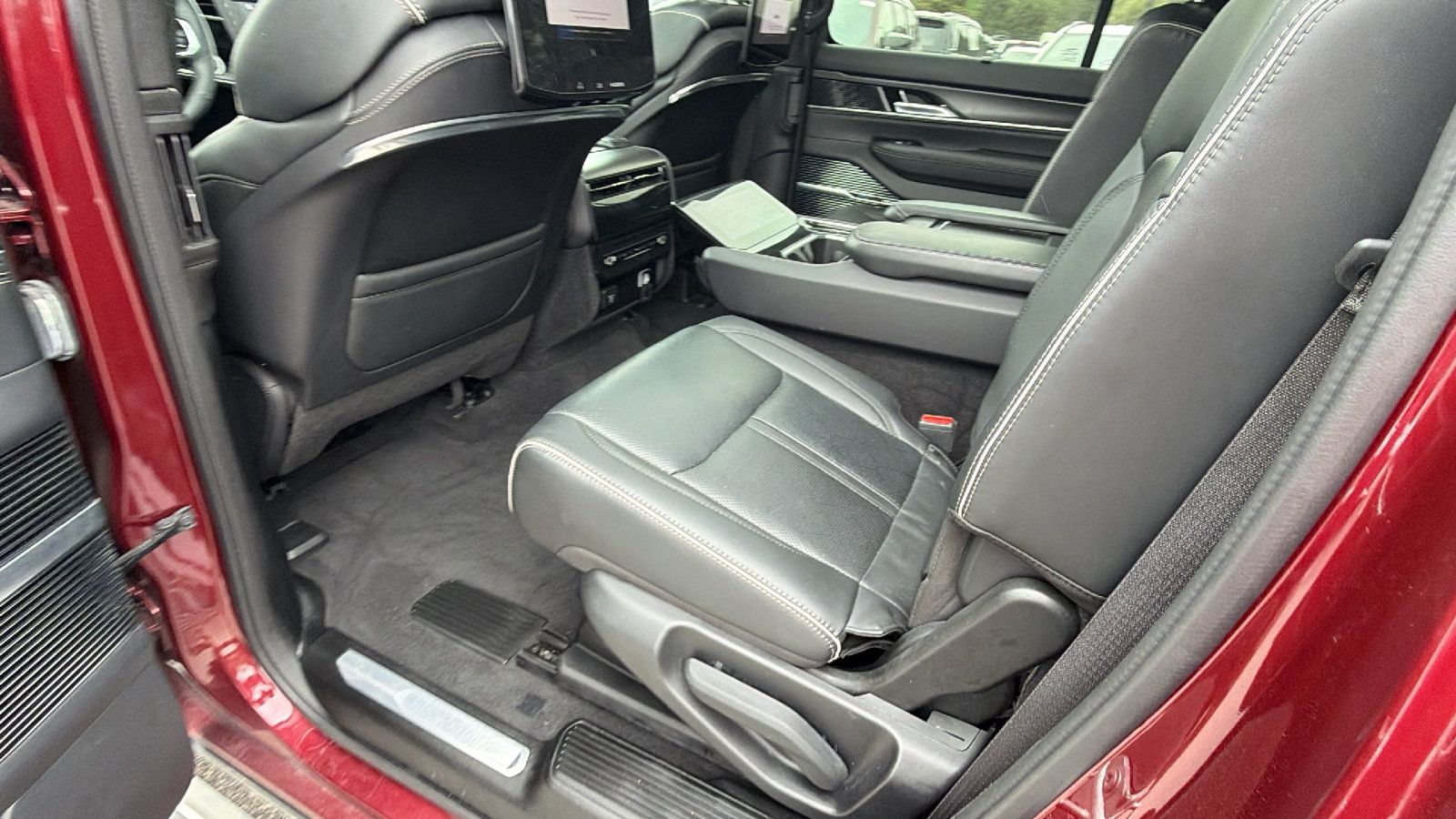 Certified 2025 Jeep Grand Wagoneer Series II Obsidian w/ Quick Order Packagew 28T AWD/4WD image 25