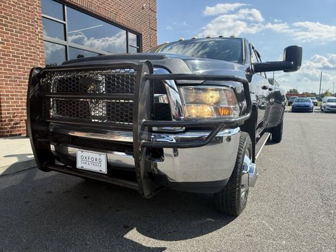 Used 2018 RAM 3500 Tradesman w/ Chrome Appearance Group AWD/4WD image 29