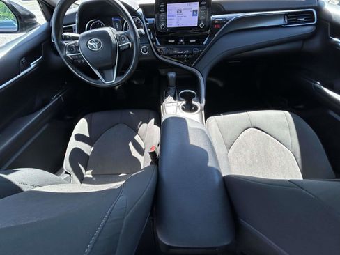 Used 2024 Toyota Camry LE w/ Convenience Package FWD image 12