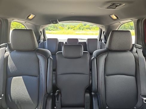 Used 2024 Honda Odyssey Sport image 22