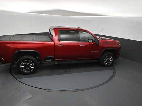 Used 2023 Chevrolet Silverado 2500 High Country AWD/4WD image 17