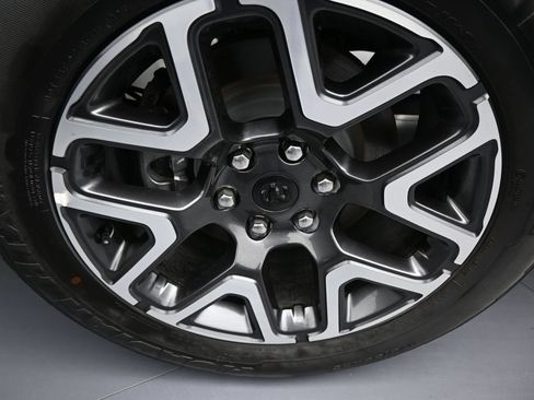 Used 2026 RAM 1500 Laramie AWD/4WD image 46