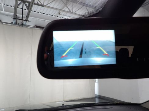 Used 2019 Dodge Journey SE w/ Connectivity Group FWD image 17