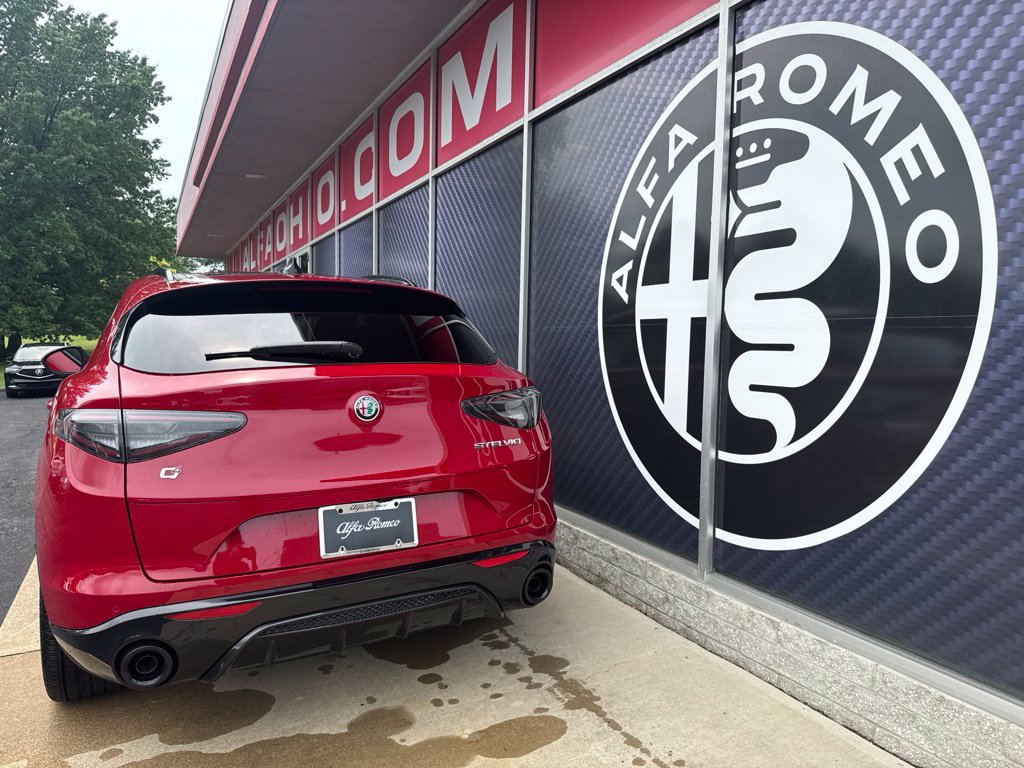 New 2026 Alfa Romeo Stelvio Sprint AWD/4WD image 12