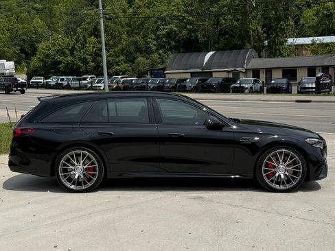 Used 2026 Mercedes-Benz E 53 AMG e 4MATIC Wagon image 7