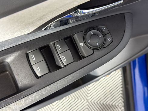 Used 2020 Chevrolet Bolt Premier w/ Infotainment Package FWD image 14