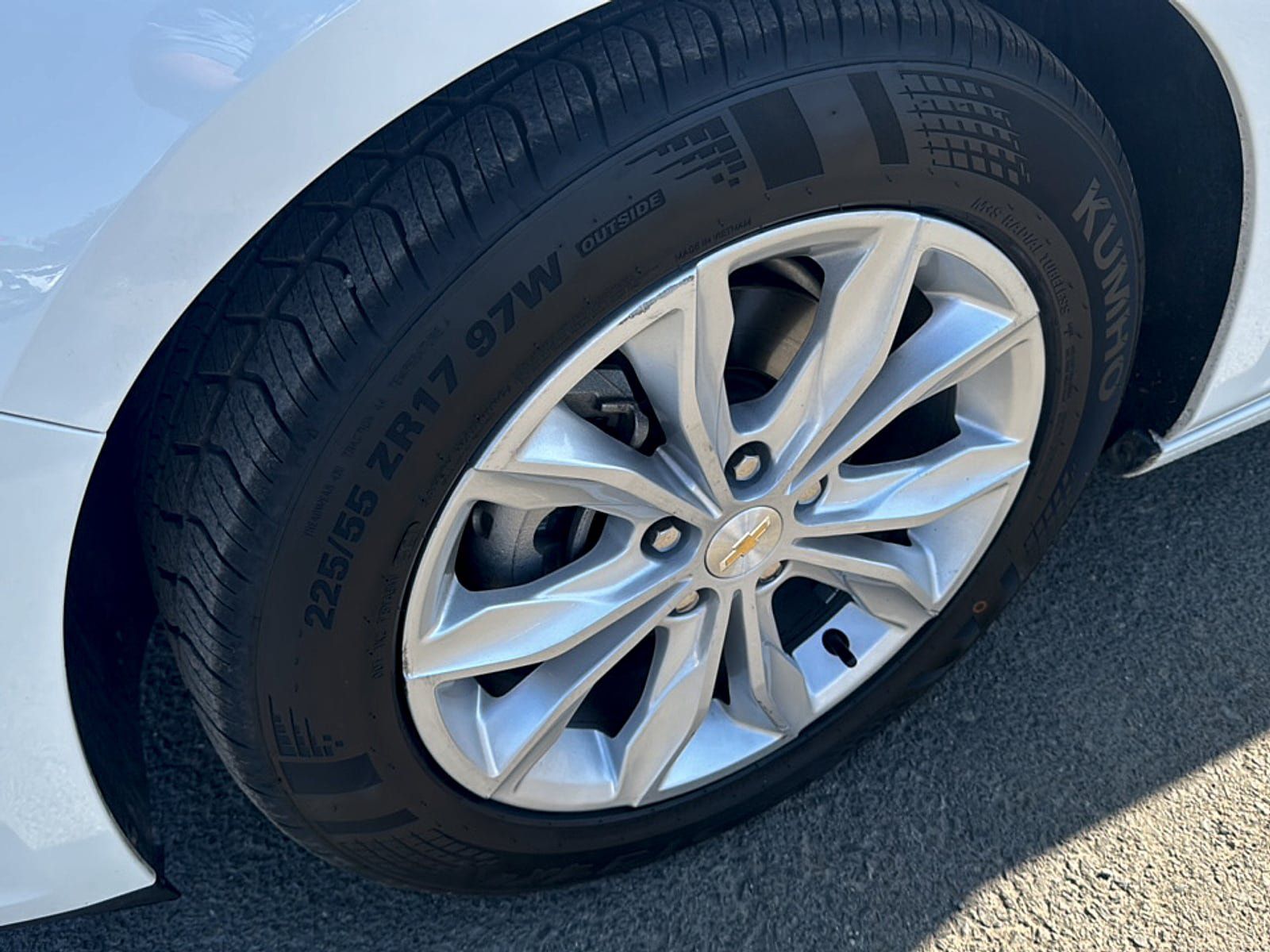 Used 2025 Chevrolet Malibu LT FWD image 7
