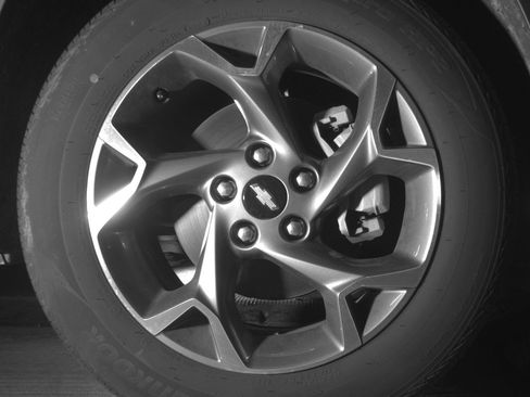 Used 2025 Chevrolet Trax LT w/ LT Convenience Package FWD image 13