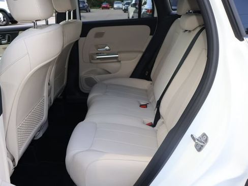 Used 2026 Mercedes-Benz GLA 250 image 16