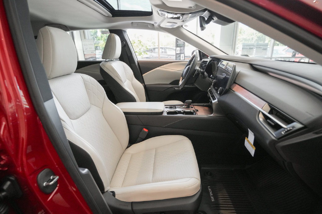 New 2026 Lexus RX 350 F Sport FWD image 13