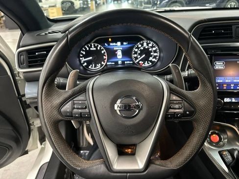 Used 2021 Nissan Maxima SR w/ Sport Mat Group FWD image 12