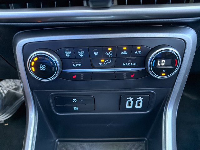 Used 2020 Ford EcoSport SE w/ SE Convenience Package FWD image 14