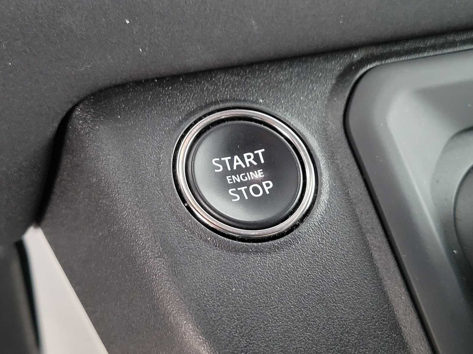 Used 2023 Land Rover Defender 110 X-Dynamic SE AWD/4WD image 31