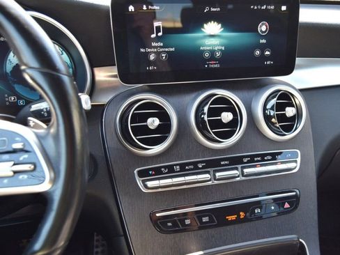 Used 2021 Mercedes-Benz GLC 300 4MATIC w/ AMG Line image 26