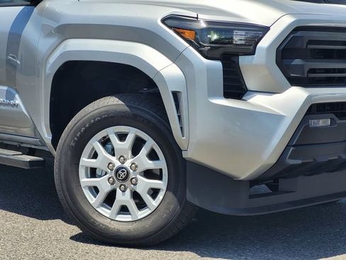 Used 2026 Toyota Tacoma SR5 RWD image 4