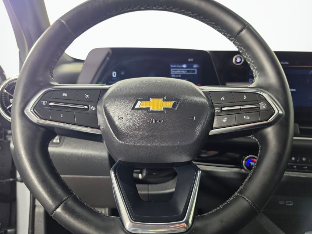 Used 2025 Chevrolet Equinox LT w/ Convenience Package II FWD image 14