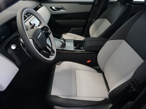 New 2026 Land Rover Range Rover Velar Dynamic SE AWD/4WD image 19