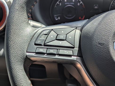 Certified 2021 Nissan Kicks SR FWD image 25