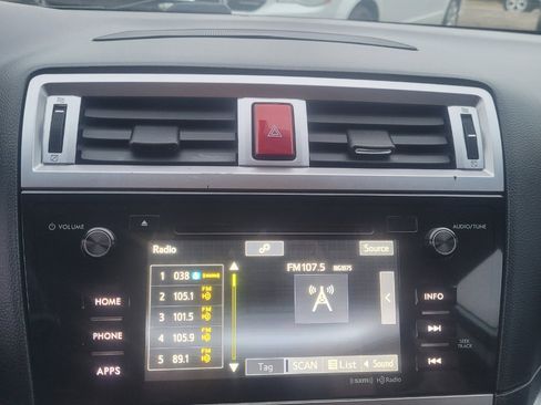 Used 2016 Subaru Outback 2.5i Premium image 17