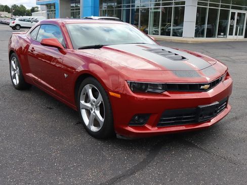 Used 2015 Chevrolet Camaro SS w/ RS Package RWD image 2