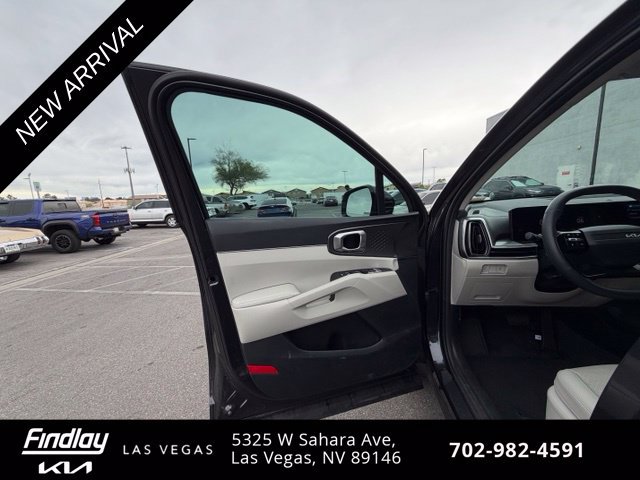 Certified 2026 Kia Sorento S w/ S Panoramic Sunroof Package AWD/4WD image 9