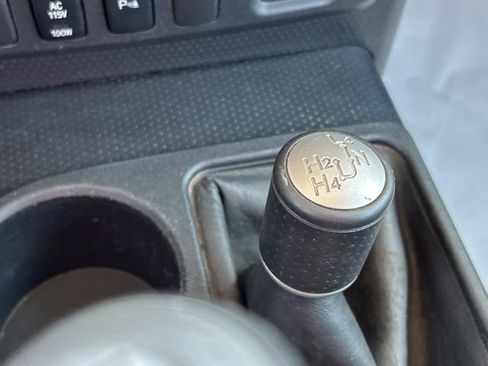 Used 2008 Toyota FJ Cruiser 4WD image 31