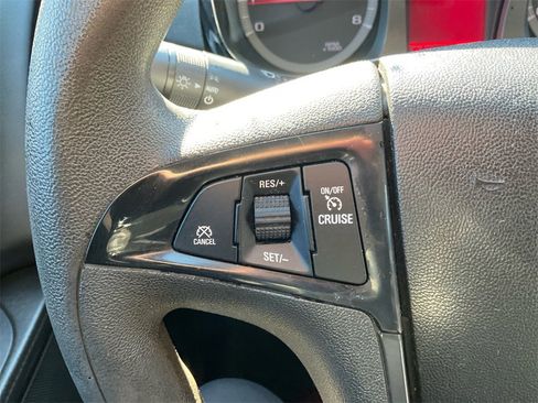 Used 2017 GMC Terrain SLE image 27