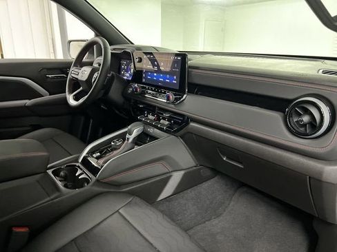 New 2025 Chevrolet Colorado Z71 w/ Midnight Edition image 29