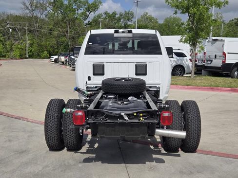 New 2026 RAM 3500 Big Horn w/ Laramie Trim Package AWD/4WD image 3