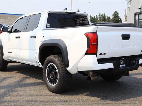 Used 2024 Toyota Tacoma TRD Off-Road AWD/4WD image 3