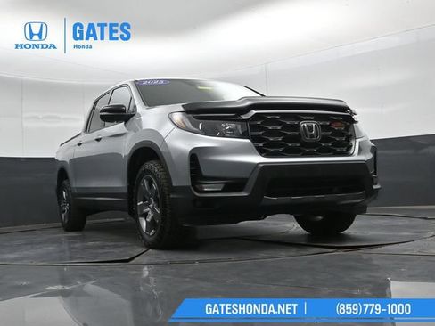 Certified 2025 Honda Ridgeline TrailSport image 40