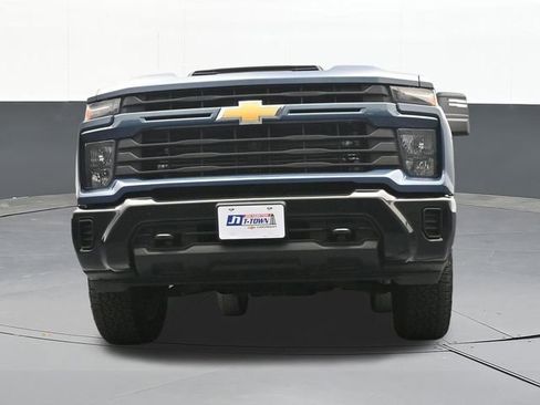 Used 2024 Chevrolet Silverado 2500 Custom w/ Custom Value Package AWD/4WD image 60