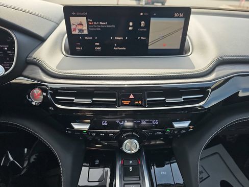 Used 2023 Acura MDX SH-AWD w/ Advance Package image 23
