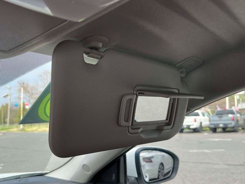 Used 2025 Nissan Sentra SV image 9