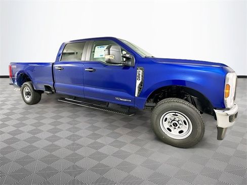 New 2026 Ford F350 XL w/ XL Chrome Package image 3