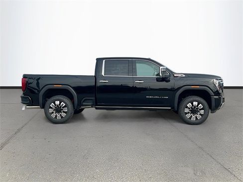 New 2026 GMC Sierra 2500 Denali image 3