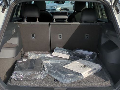 New 2026 Volkswagen Tiguan SE R-Line image 21