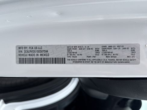 Used 2025 RAM ProMaster 2500 w/ Convenience Group FWD image 30