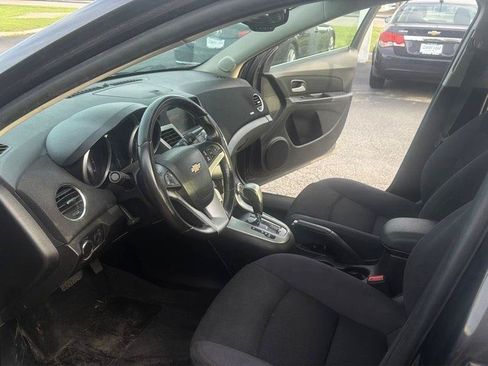 Used 2014 Chevrolet Cruze LT FWD image 14