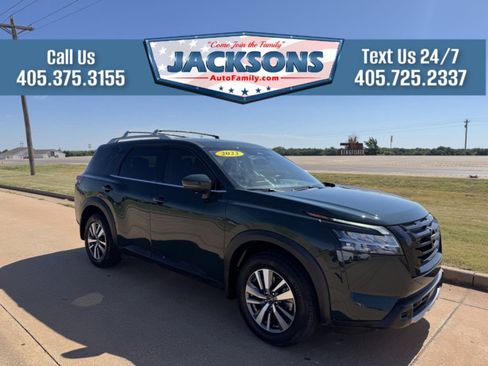 Used 2023 Nissan Pathfinder SL w/ Black Appearance Package image 1