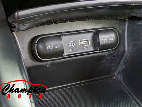 Used 2020 Kia Sorento L FWD image 25