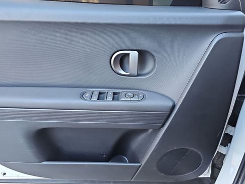 Certified 2025 Hyundai Ioniq 5 SEL RWD image 28